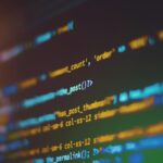 Codefragment op een computerscherm met focus op softwareontwikkeling voor schaalbaarheid zonder uitbreiding